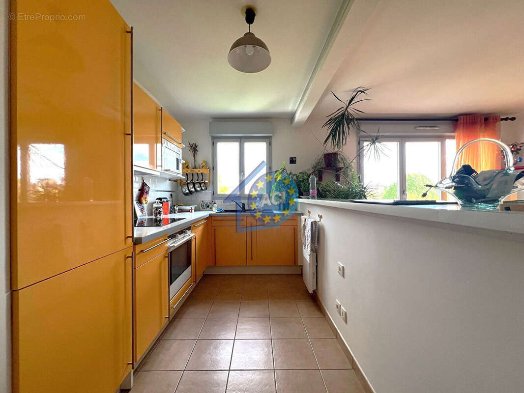 Appartement à MANTES-LA-JOLIE