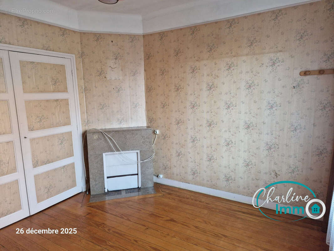 Maison à LONGPRE-LES-CORPS-SAINTS