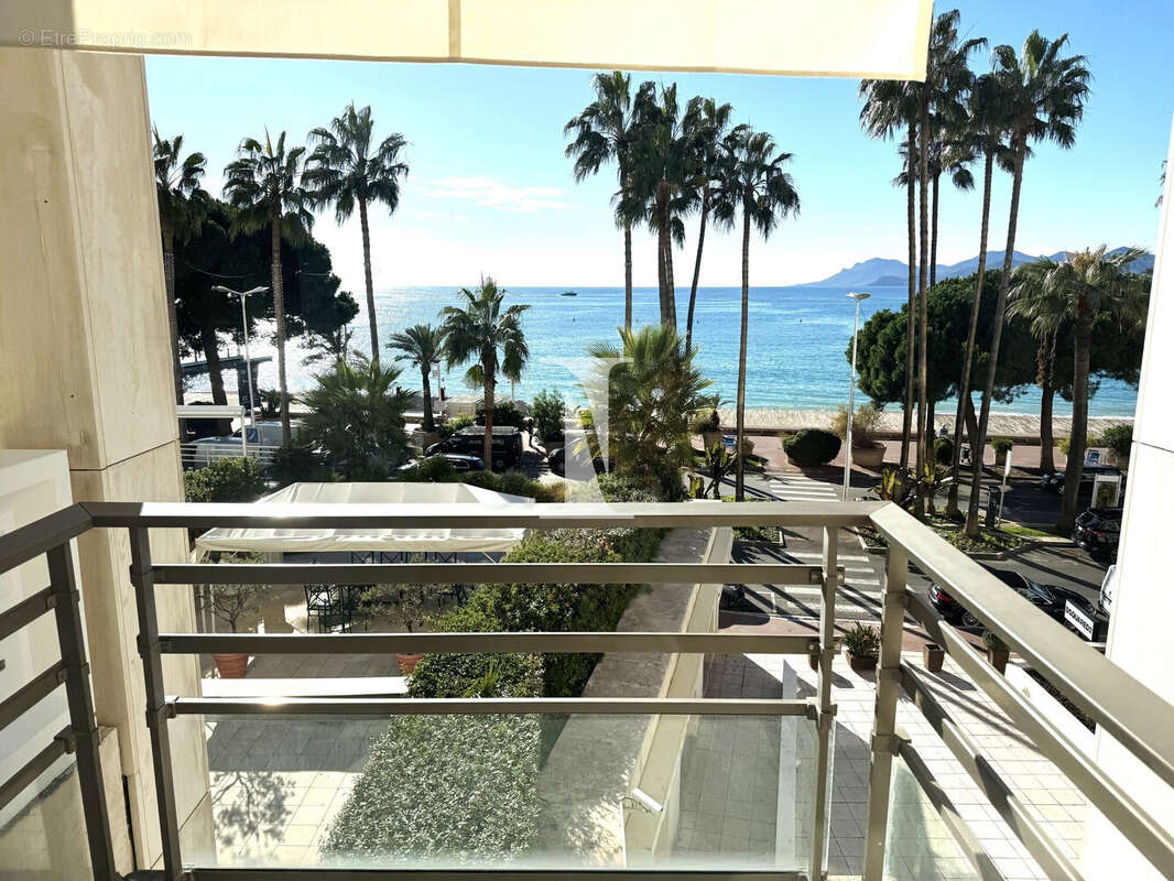 Appartement à CANNES