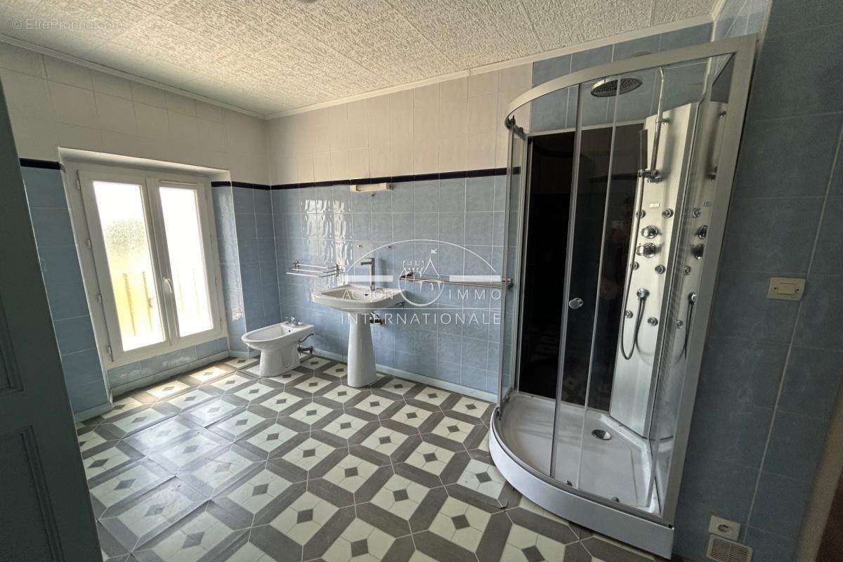 Maison à SAINT-MARTIN-DE-CRAU