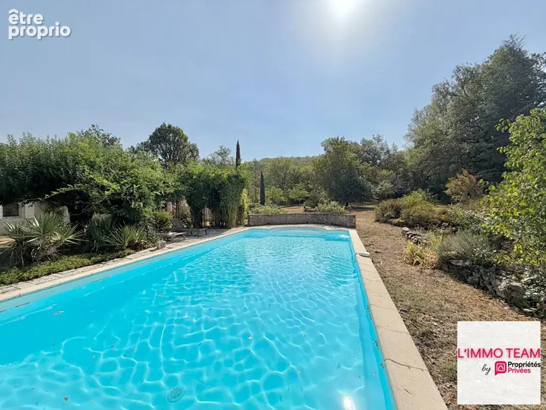 Maison de plain-pied sur 1.6Ha, avec piscine et ateliers - photo 3