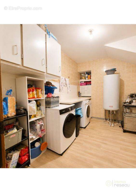 Maison 169 m² à Yvrac-Et-Malleyrand  - photo 10