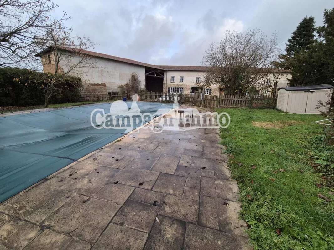 Maison à SAINT-LAURENT-DE-CHAMOUSSET