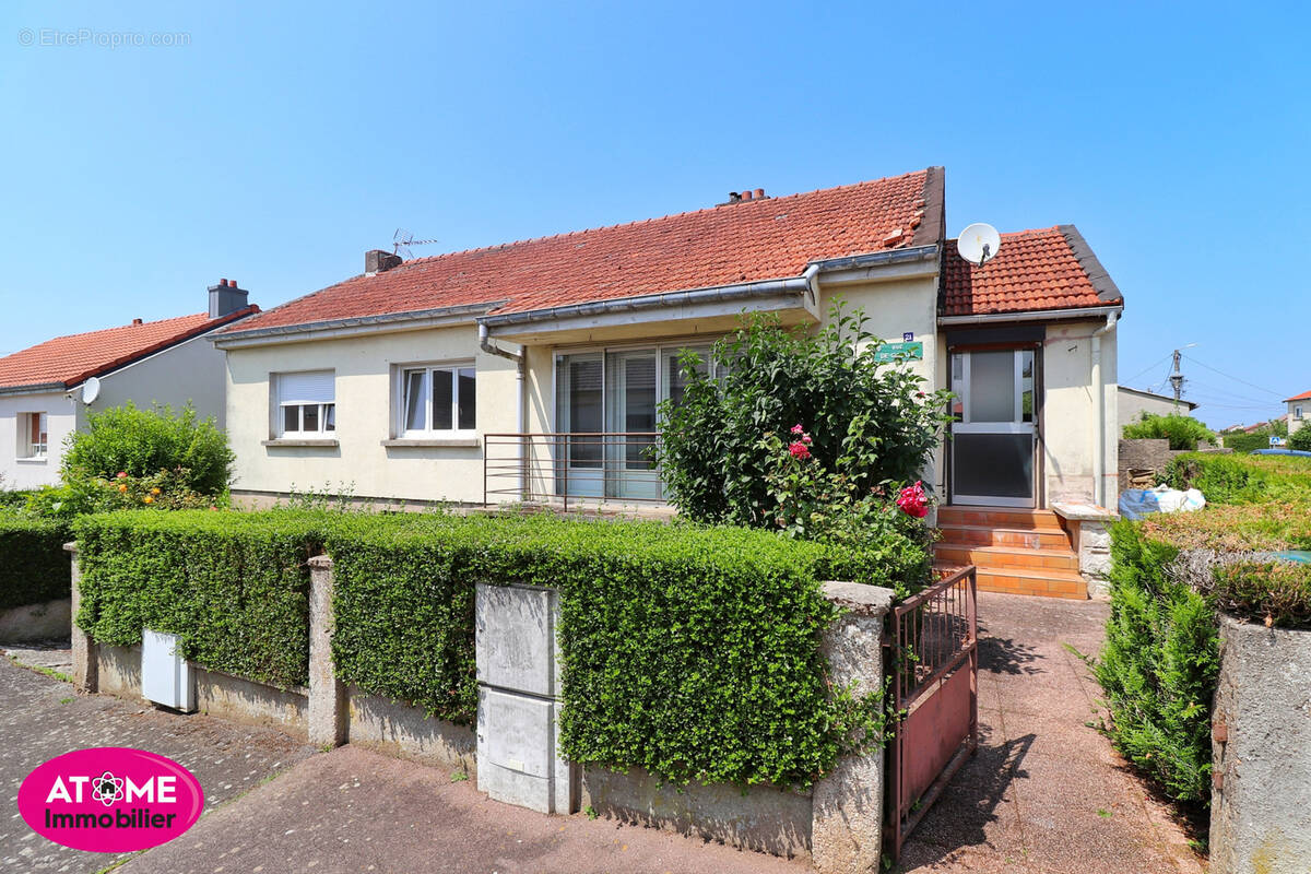 Maison à SAINTE-MARIE-AUX-CHENES
