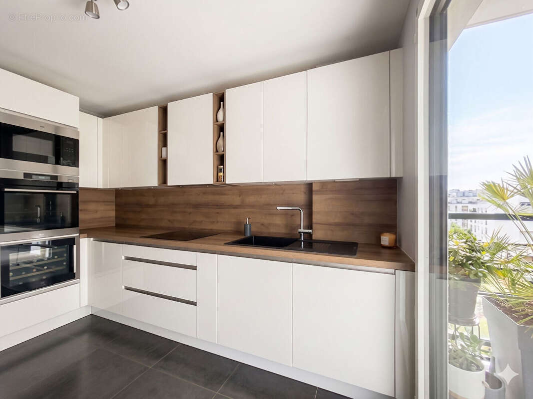 Appartement à SURESNES