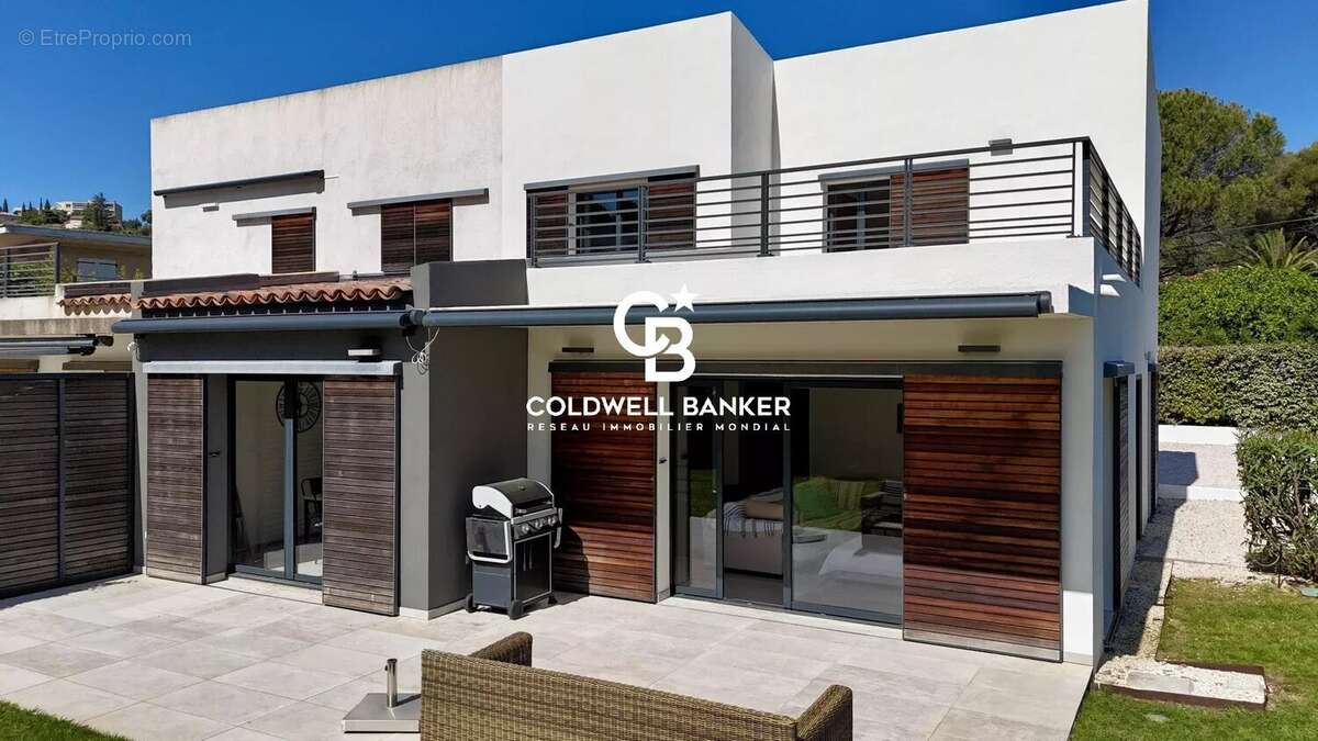 Maison à CAVALAIRE-SUR-MER