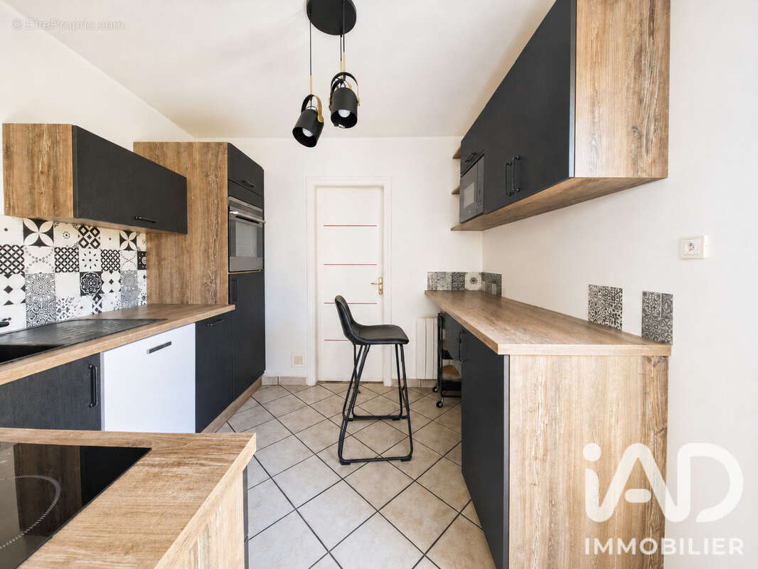 Maison 105 m² à Saint-Cernin-De-Larche  - photo 3