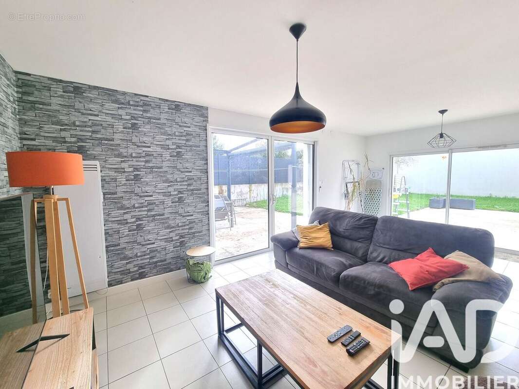 Photo 3 - Maison à SAINT-MEDARD-D'AUNIS