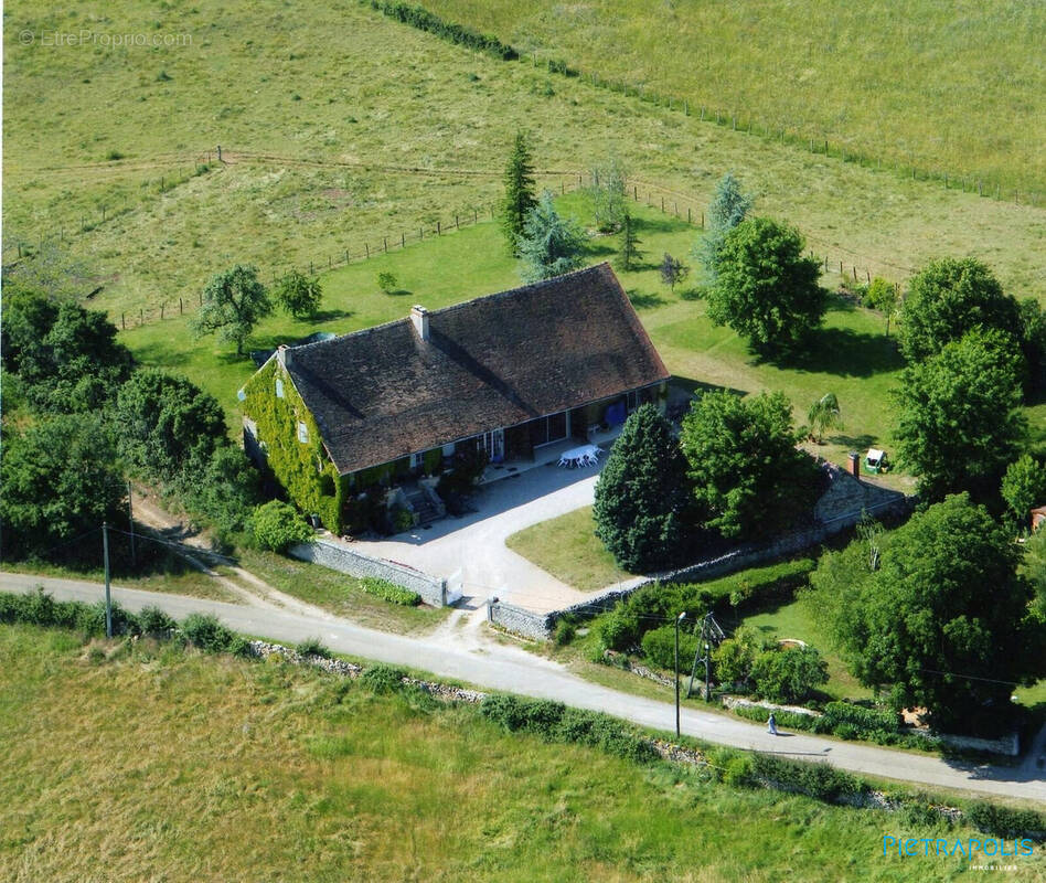 Maison à BUXY