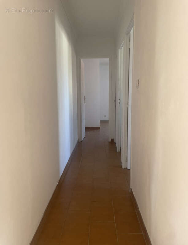 Maison à BOUILLARGUES