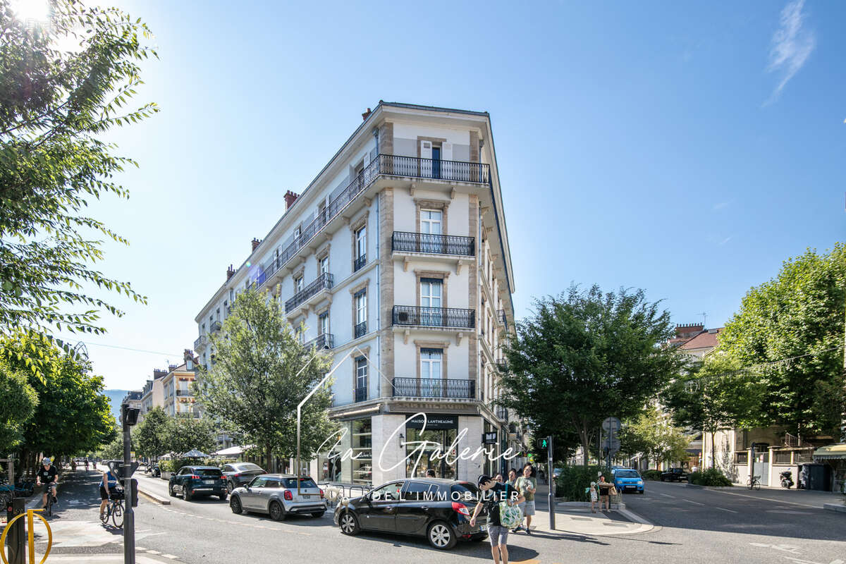 Appartement de prestige hyper centre place vaucanson grenoble - photo 4