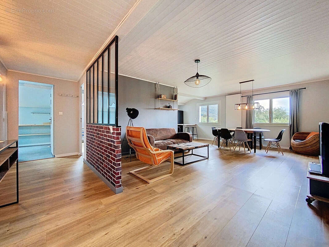 Appartement à ANNECY-LE-VIEUX