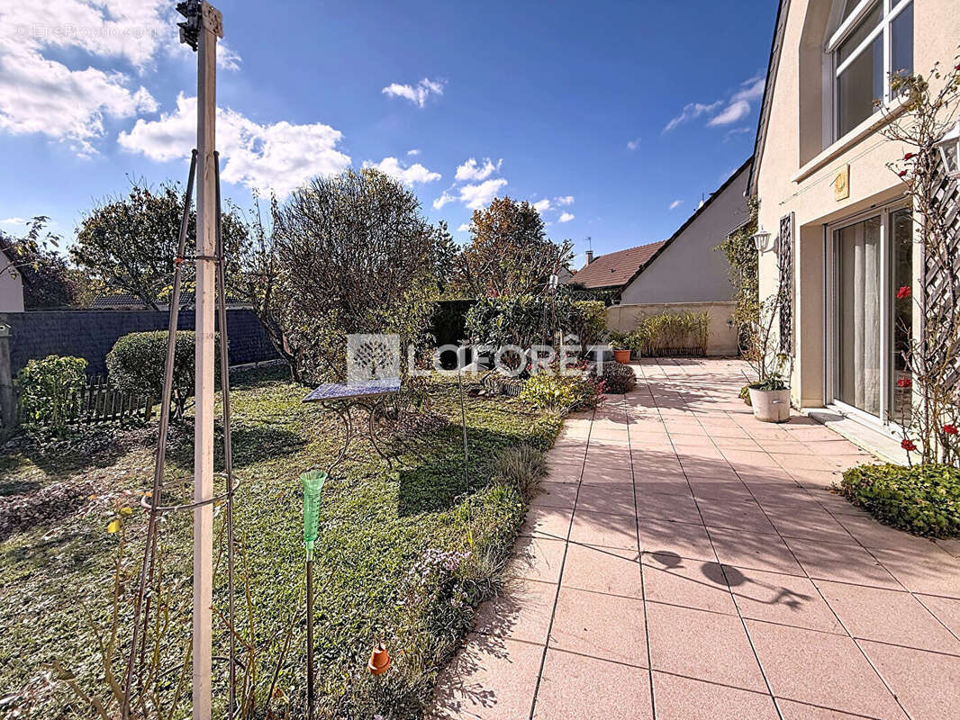 Maison à SAINT-GERVAIS-LA-FORET