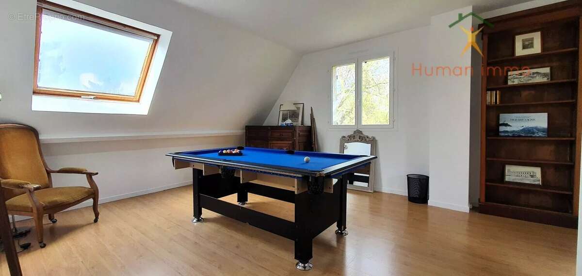 Maison à VERRIERES-LE-BUISSON