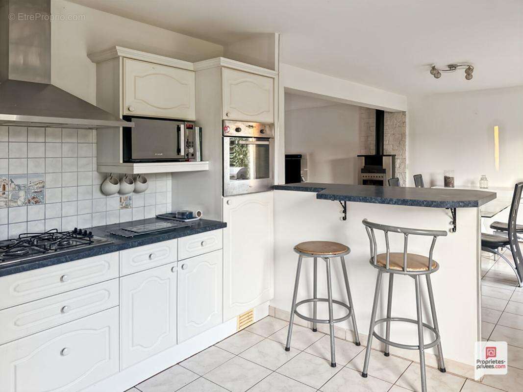 Maison à COURTILLERS