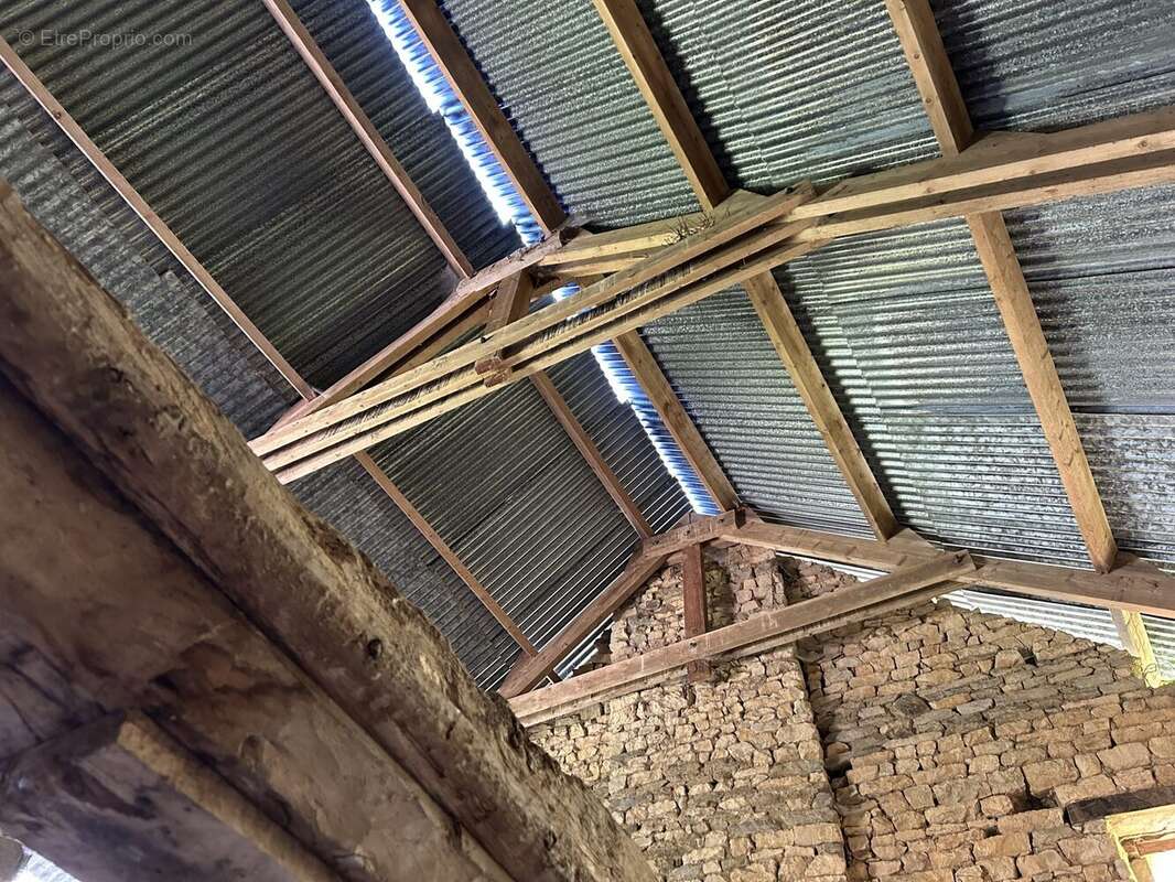 Maison à PONT-D&#039;OUILLY