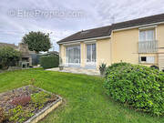 Maison à SAINT-GEORGES-DES-GROSEILLERS