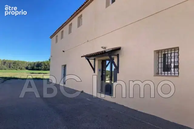 Commerce 564 m² à vendre à Saint-Cannat (13760) - photo 8