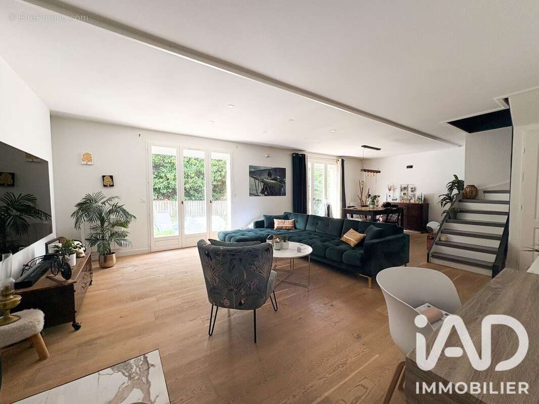 Photo 3 - Maison à MORAINVILLIERS
