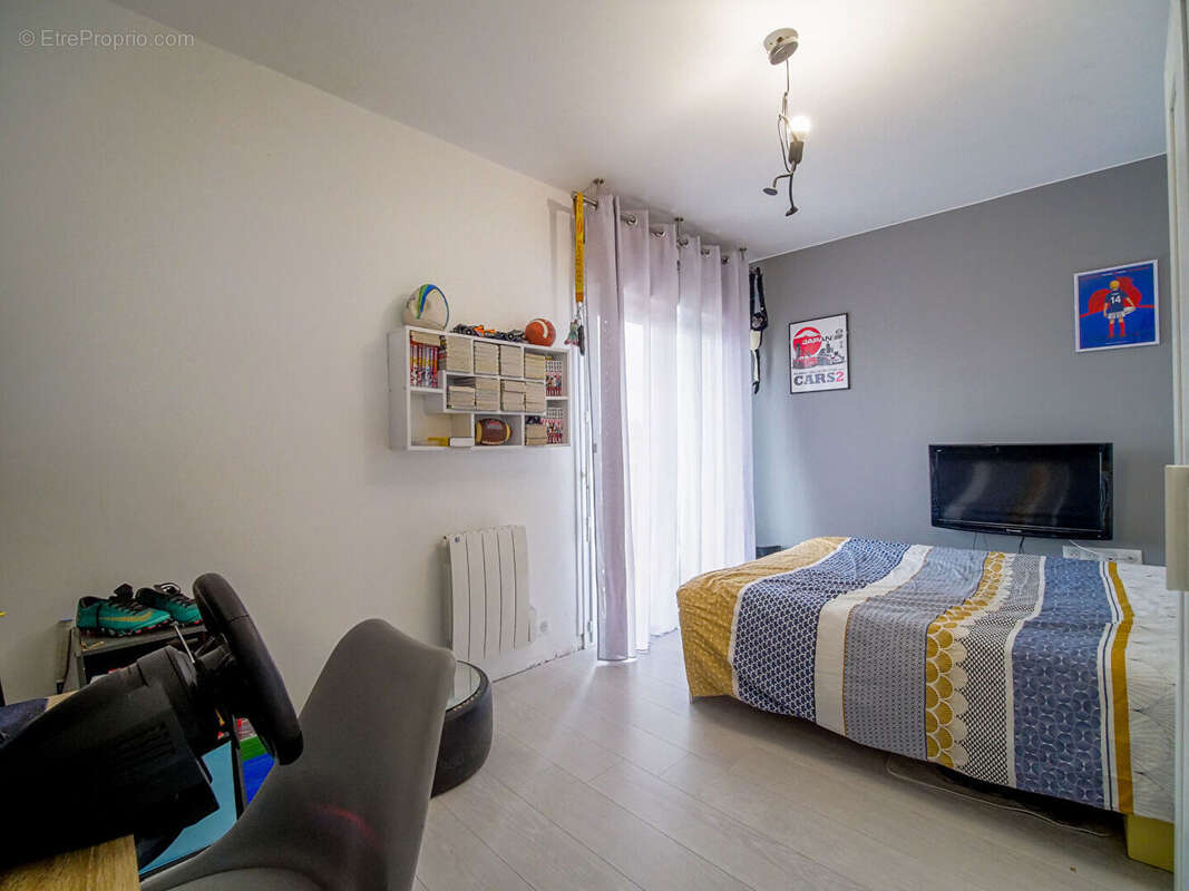 Maison à PARENTIS-EN-BORN