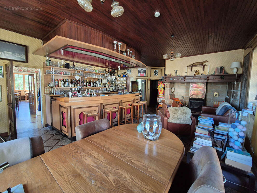 Appartement à SAINT-CIRGUES-LA-LOUTRE