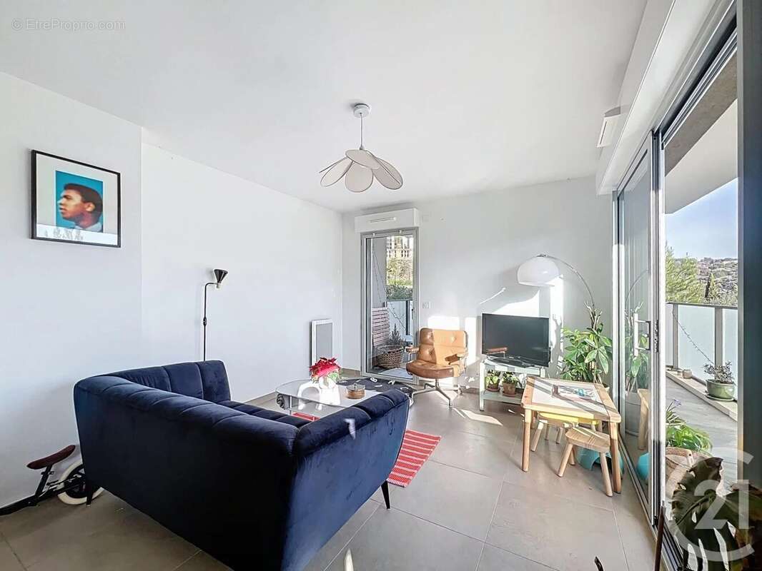 Appartement à MOUGINS