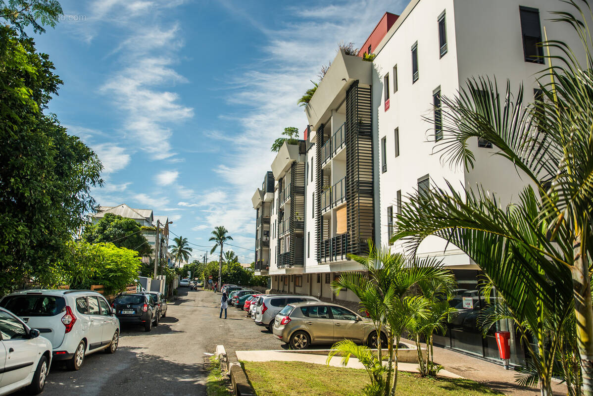 Commerce à SAINT-PIERRE