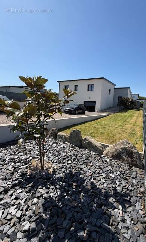 Superbe Maison contemporaine lumineuse avec terrasse et suite parentale – à découvrir ! TREGLONOU (29) - photo 4
