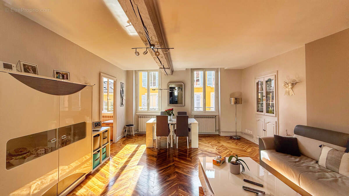 Appartement à VOIRON