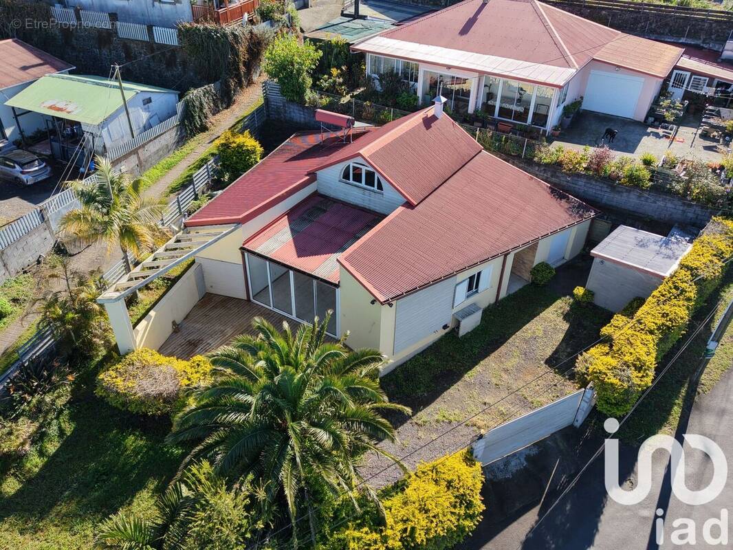 Photo 1 - Maison à SAINT-PIERRE