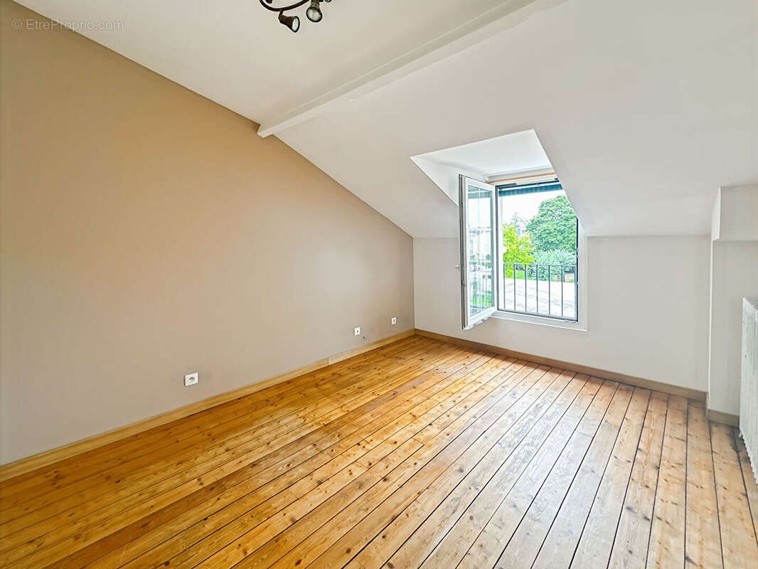 Maison à MANTES-LA-JOLIE