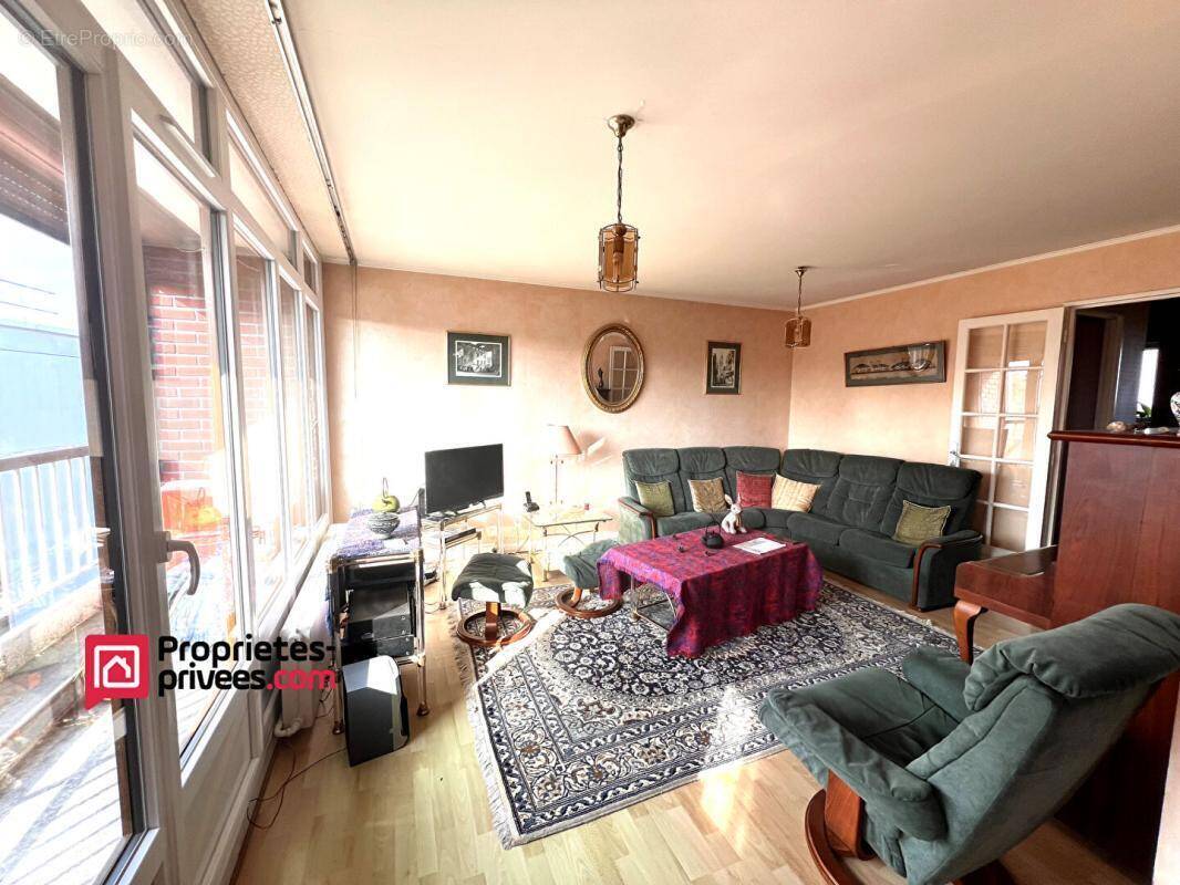 Appartement à SURVILLIERS