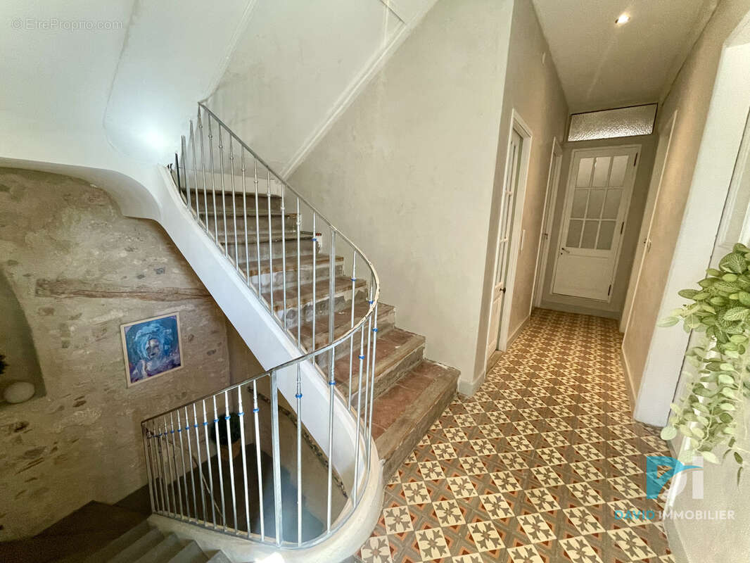 Maison à MONTBLANC