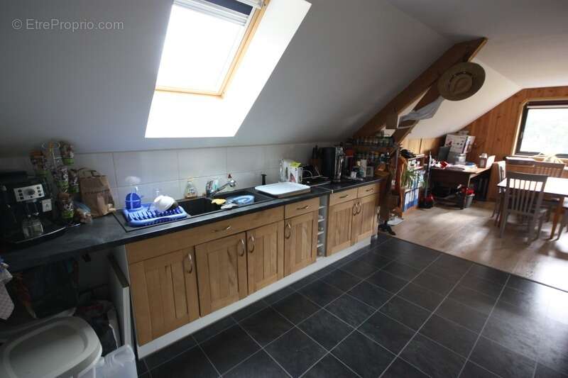 Maison en pierres à vendre 7 pièces de 168 m² à MARIGNIEU (01) plus sous-sol - photo 8