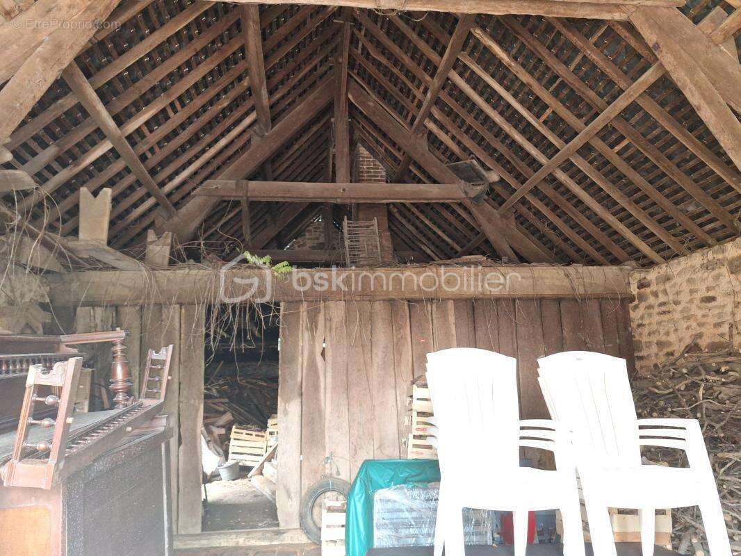 Maison à SAINT-AUBIN-FOSSE-LOUVAIN