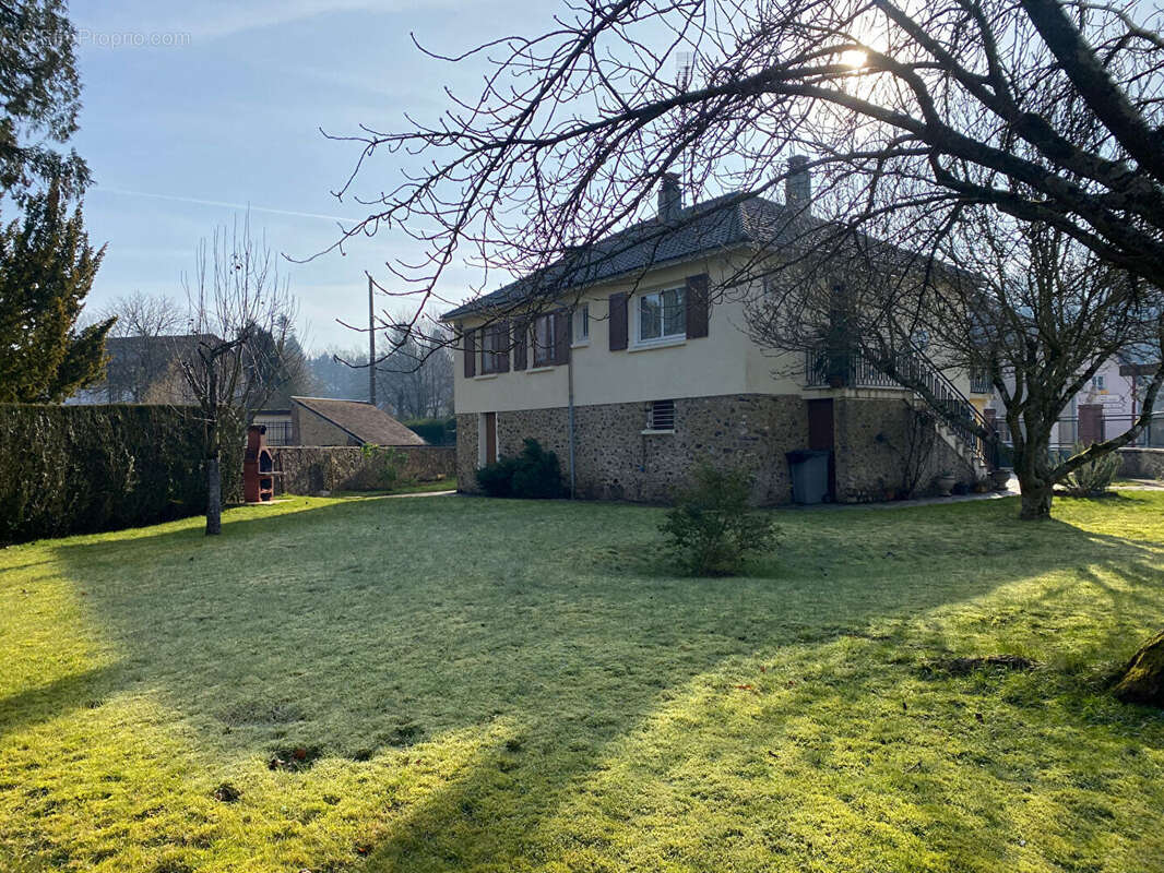 Maison à LONGNY-AU-PERCHE