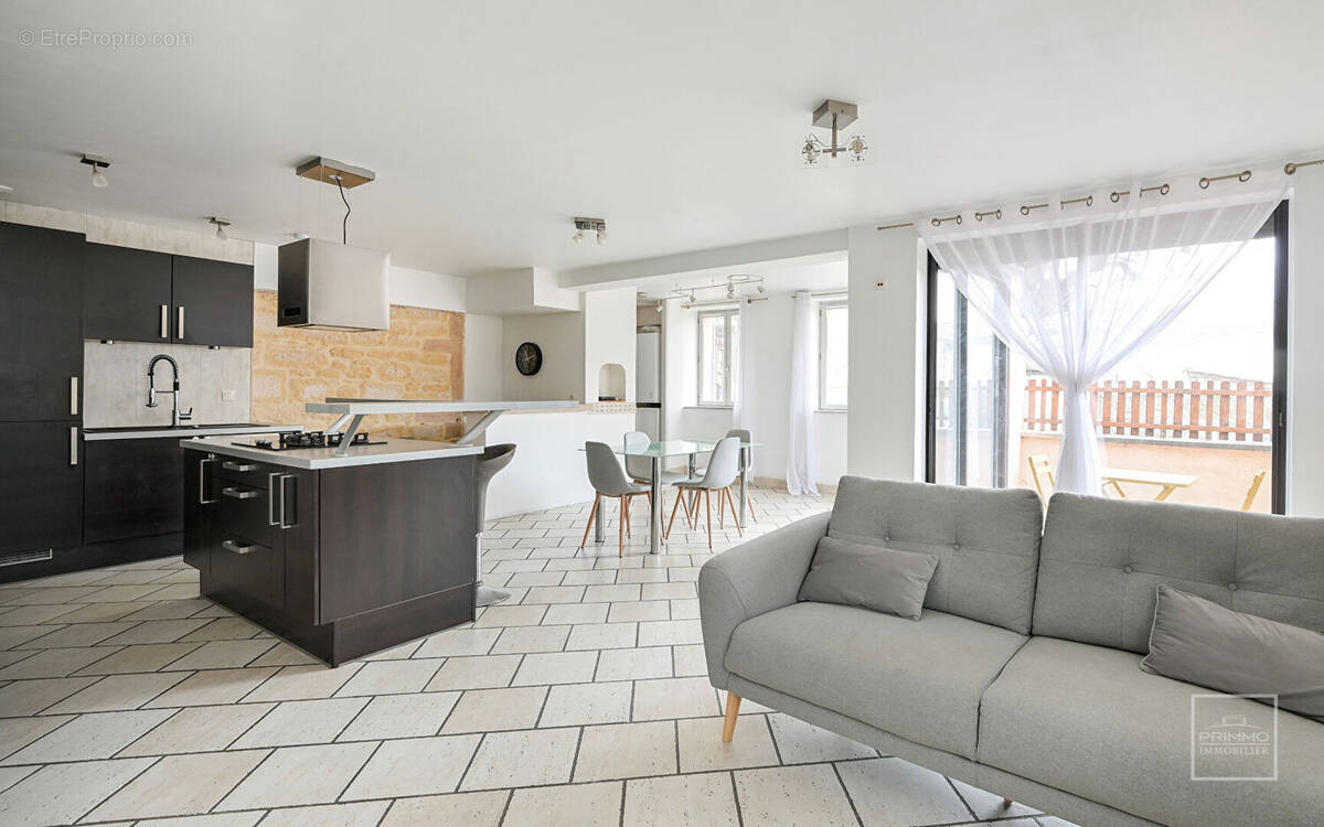 Appartement à ANSE