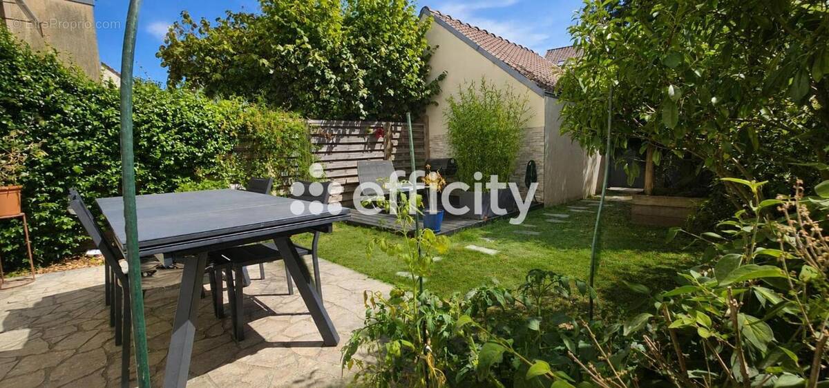 Maison 4 pièces 90 m² · à Lagny-sur-Marne · 90 m² · 355 000 €