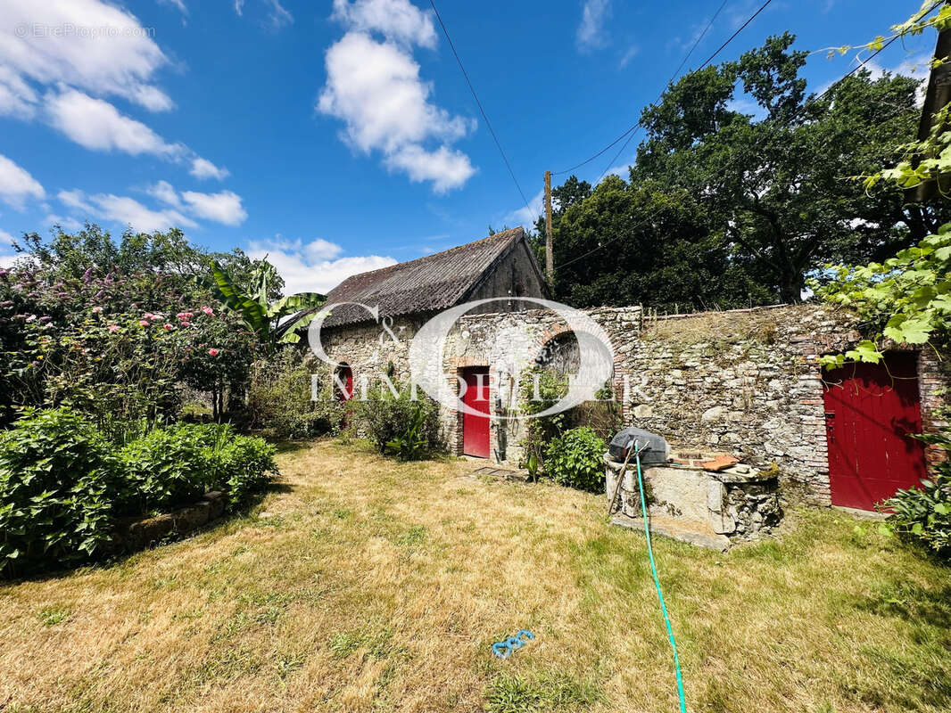 Maison à BEAUFOU