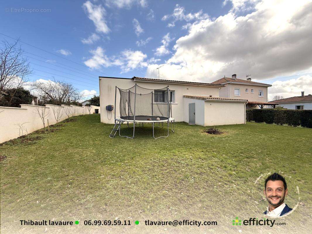 Maison à SAINT-YRIEIX-SUR-CHARENTE