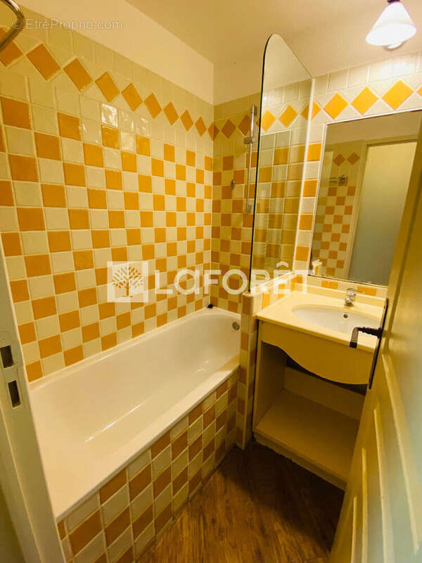 Cannes la Bocca : 2/3 pièces 36 m² avec Terrasse/Jardin et Parking - photo 11