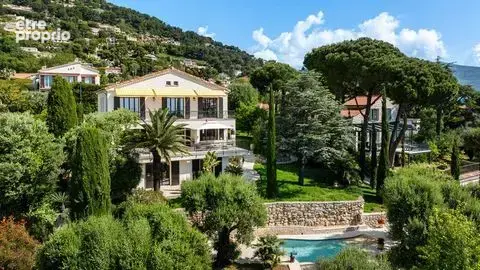 Maison à ROQUEBRUNE-CAP-MARTIN