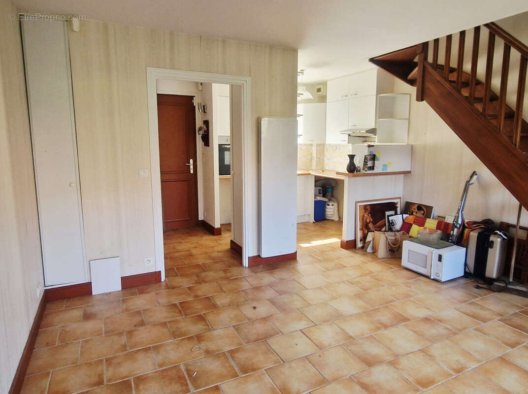 Sous compromis de vente ! maison 3pp avec jardin - commerces a pied - photo 5