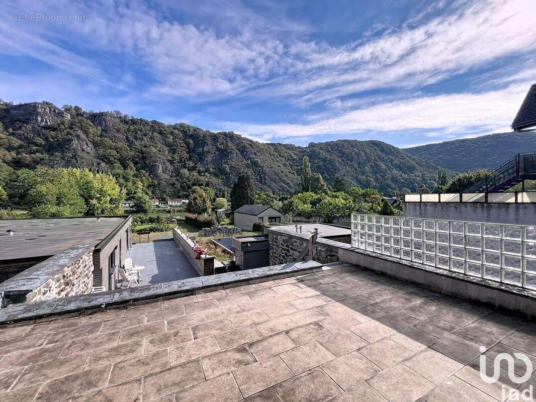 Photo 7 - Commerce à CHOOZ