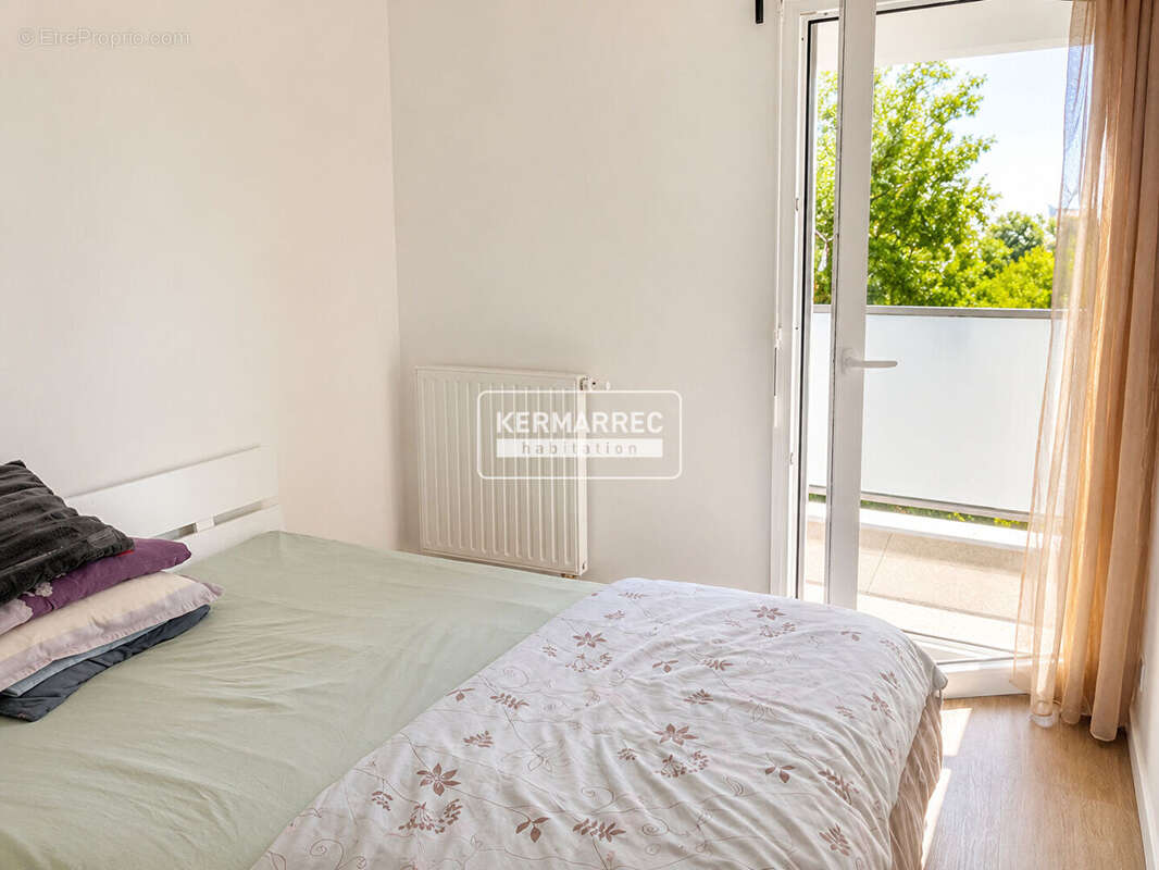 Appartement La Courrouze - T4 - 75m² - 3 chambres - Balcons - Stationnement - photo 7