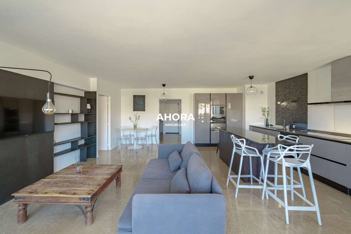 Appartement à MARSEILLE-8E