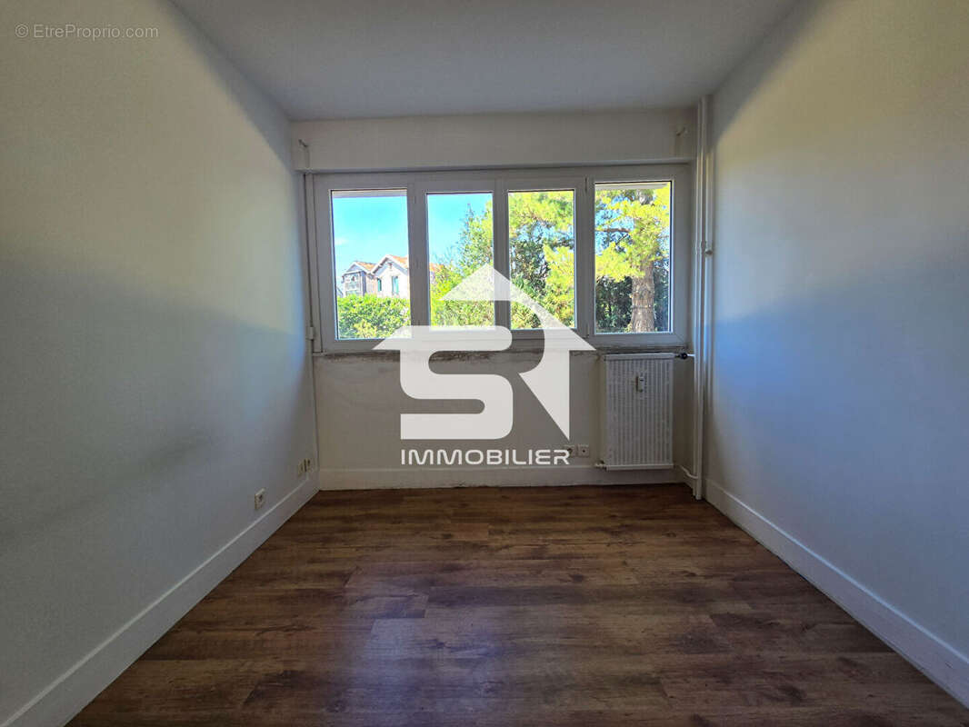 Appartement à FONTENAY-SOUS-BOIS