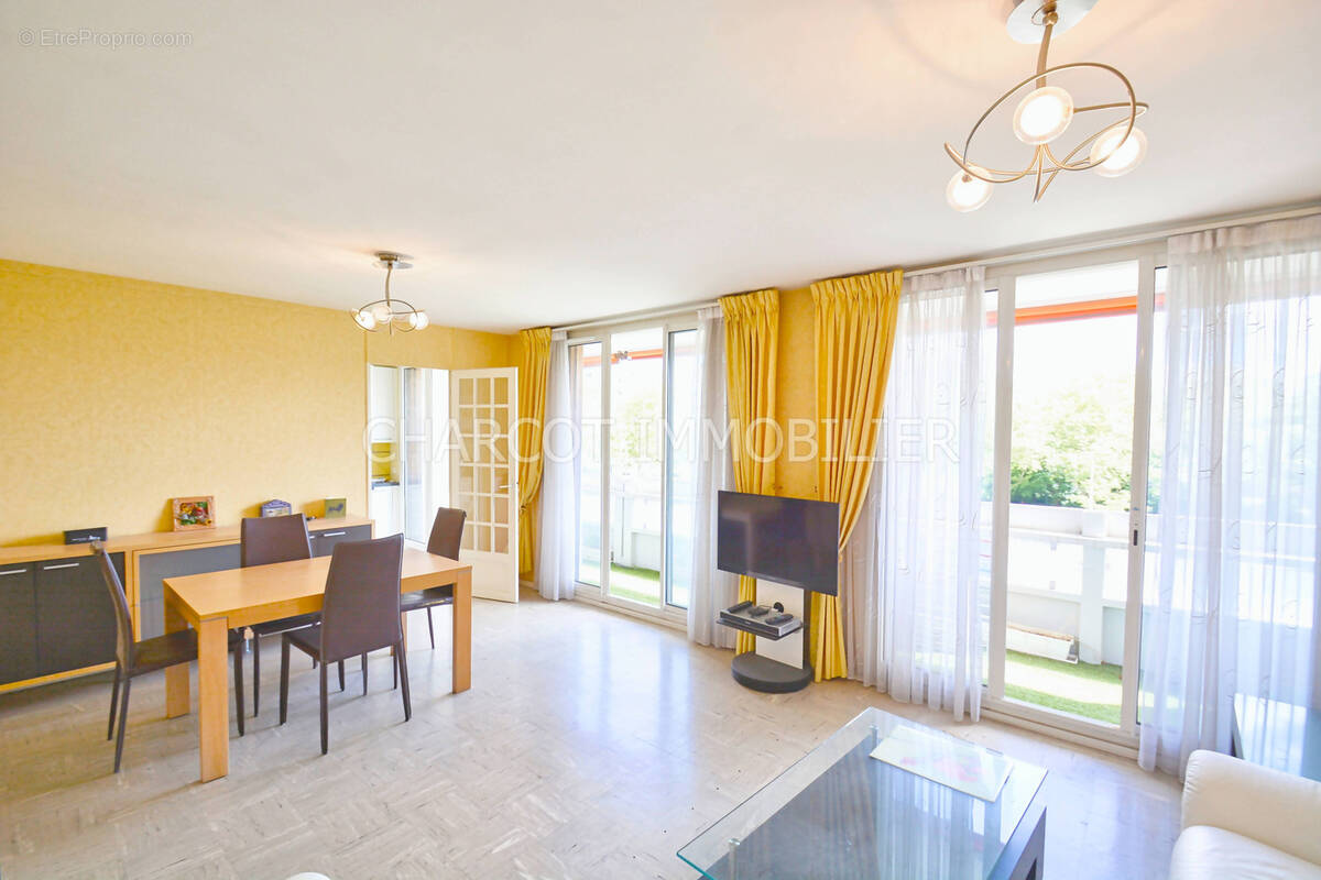 Appartement à LYON-5E