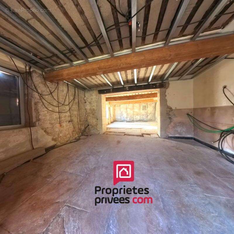 Maison à SAINT-ANDEOL-LE-CHATEAU