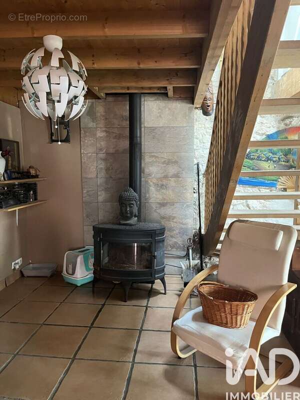 Maison 114 m² à Meursac  - photo 6